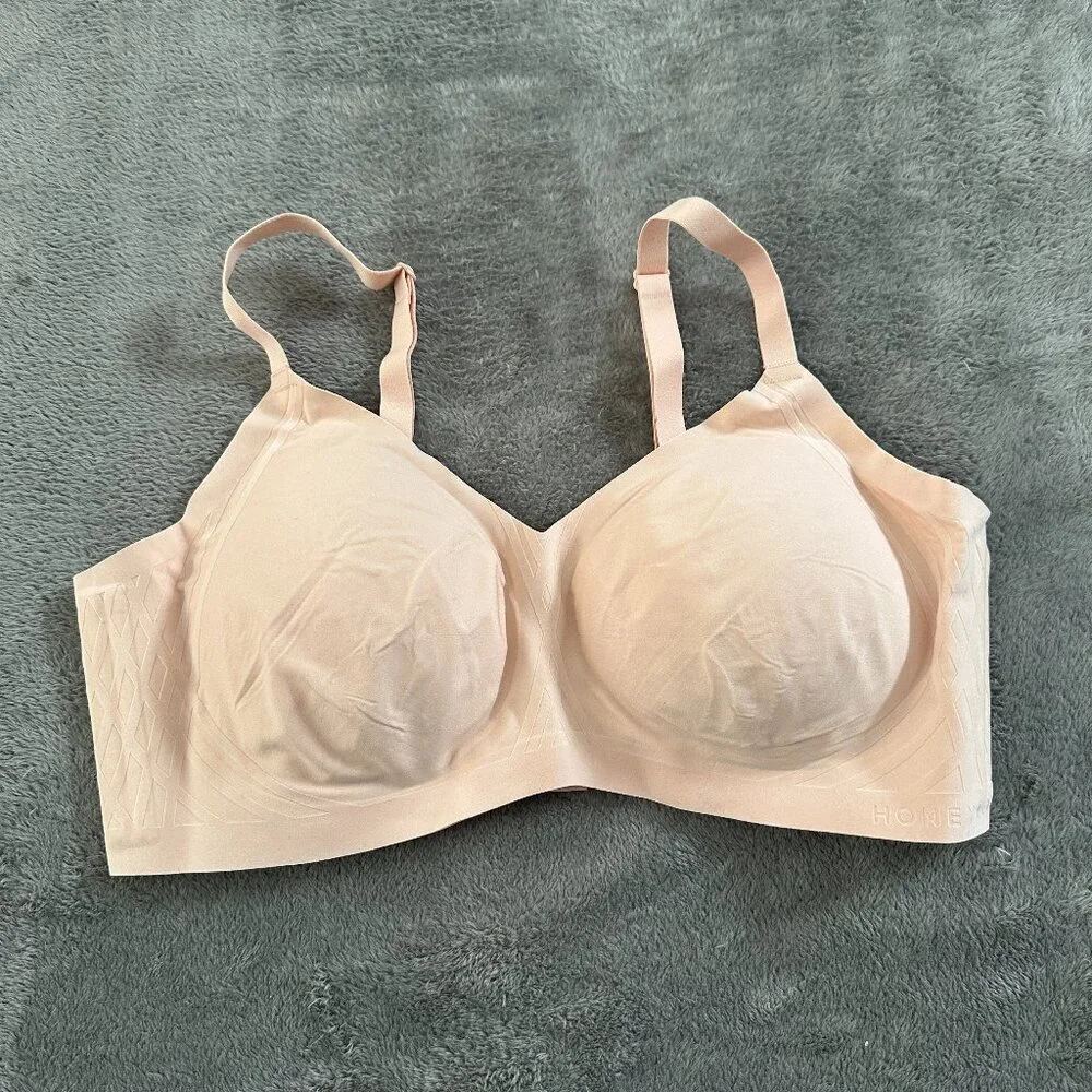 Honeylove V-Neck Bra Women's size 1X 40 C/D Pads Included Adjustable Straps